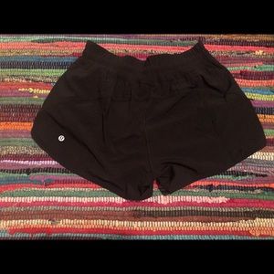 Lululemon Tracker Short V 4”